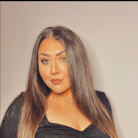 Meet your Posher, Mona - Picture 1 of 1